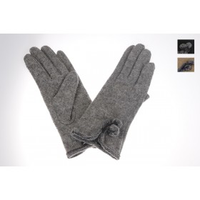 Woollen Ladies Glove 05